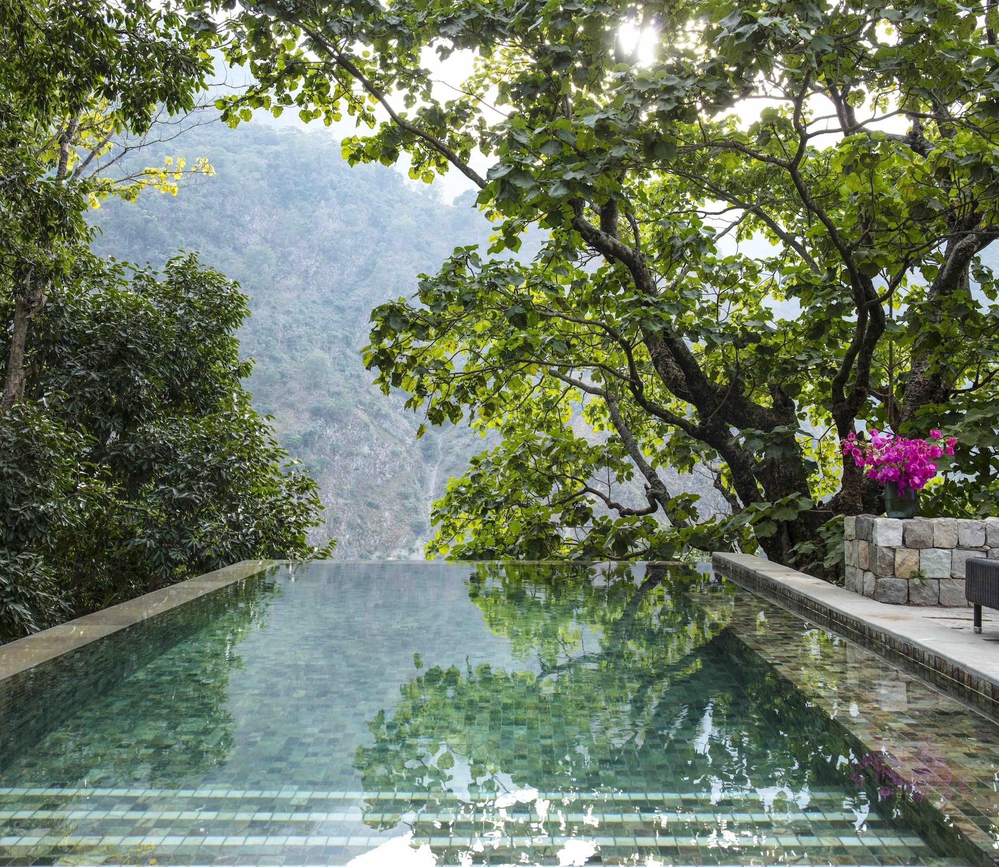 Taj Rishikesh Resort And Spa Dehradun Exterior foto